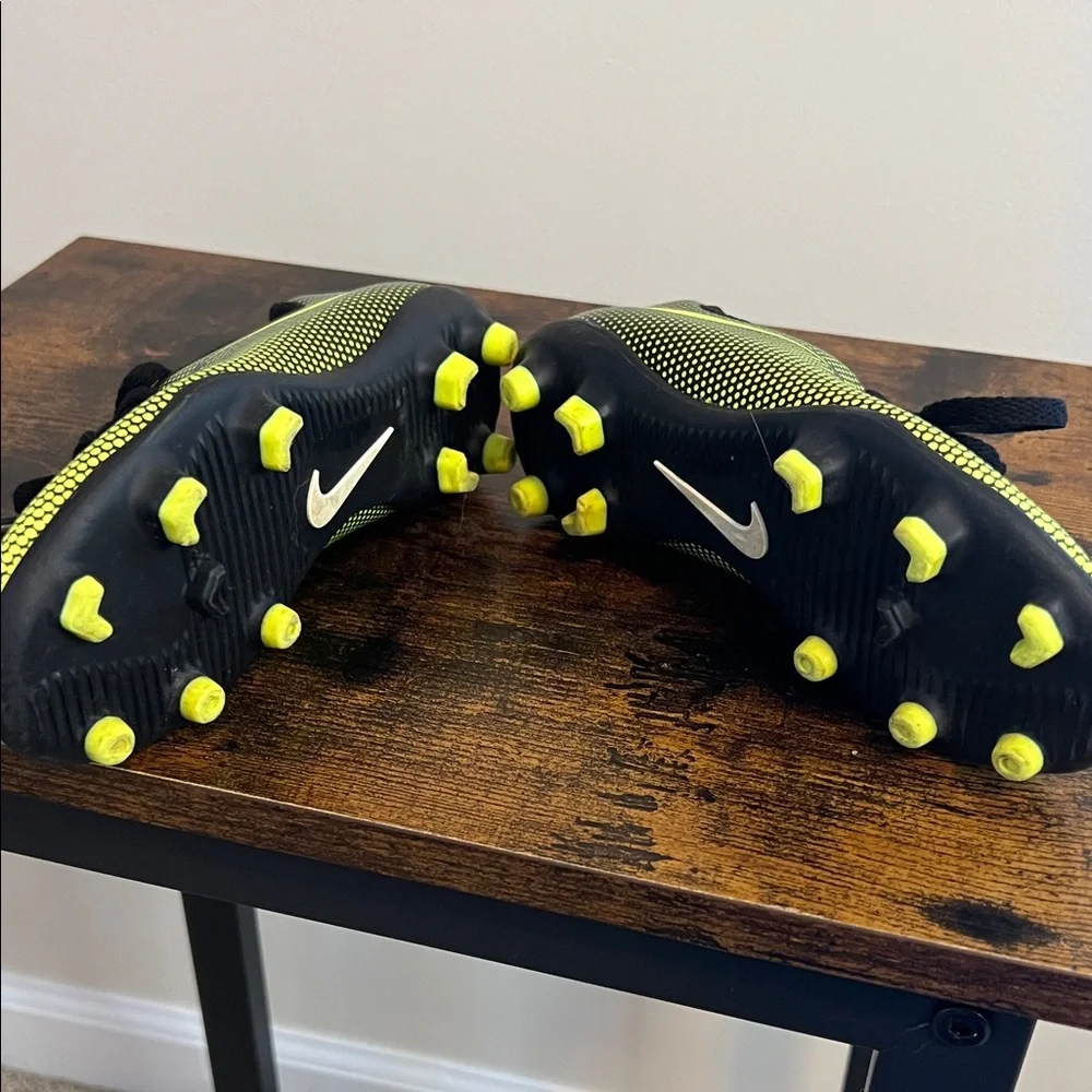 Nike JR Bravaya II Firm Ground Soccer Cleats